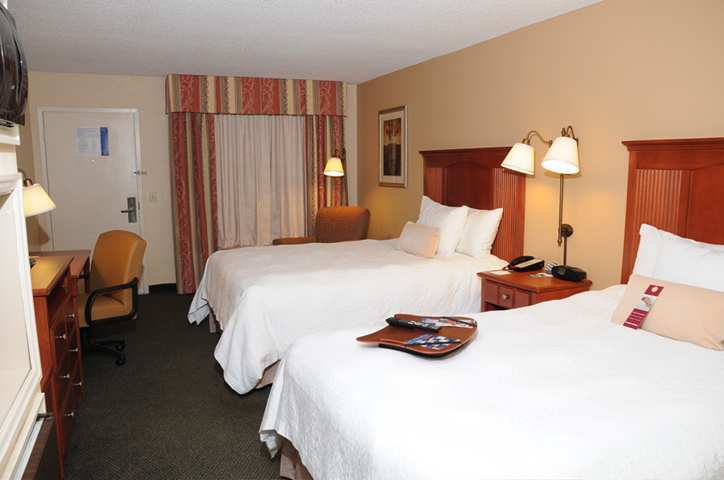 Hampton Inn Macon - I-475 Room photo